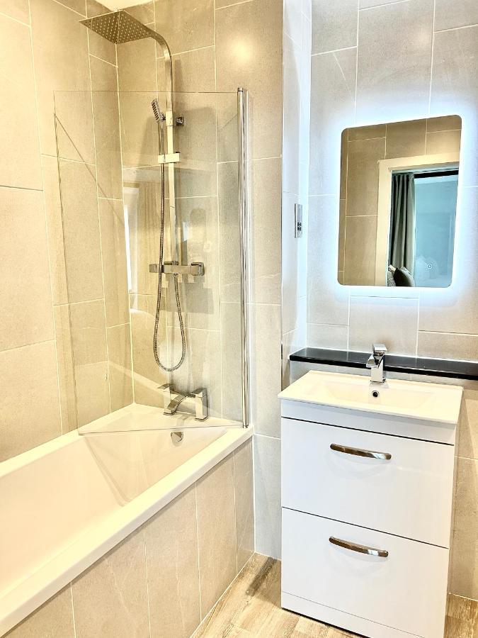Novu Apartments Liverpool Waterfront エクステリア 写真